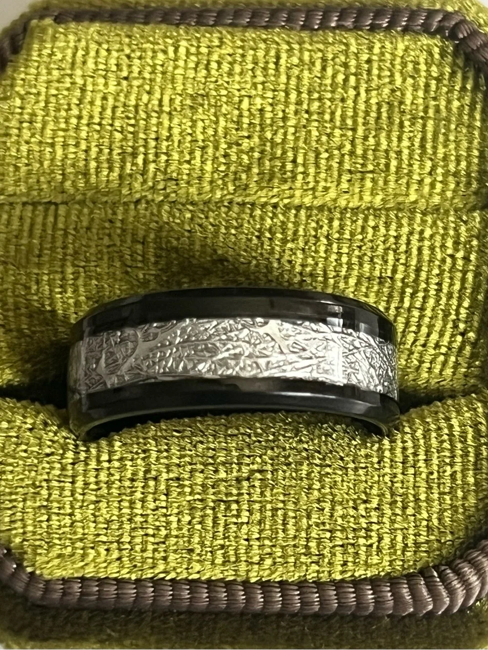Unisex Titanium Steel Polished Black w/ Meteorite Inlay 8mm Band Size 9